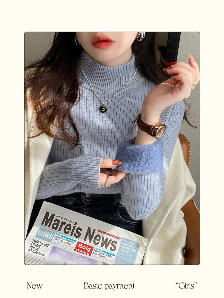 Cozy Velvet-Lined Women's Turtleneck Sweater