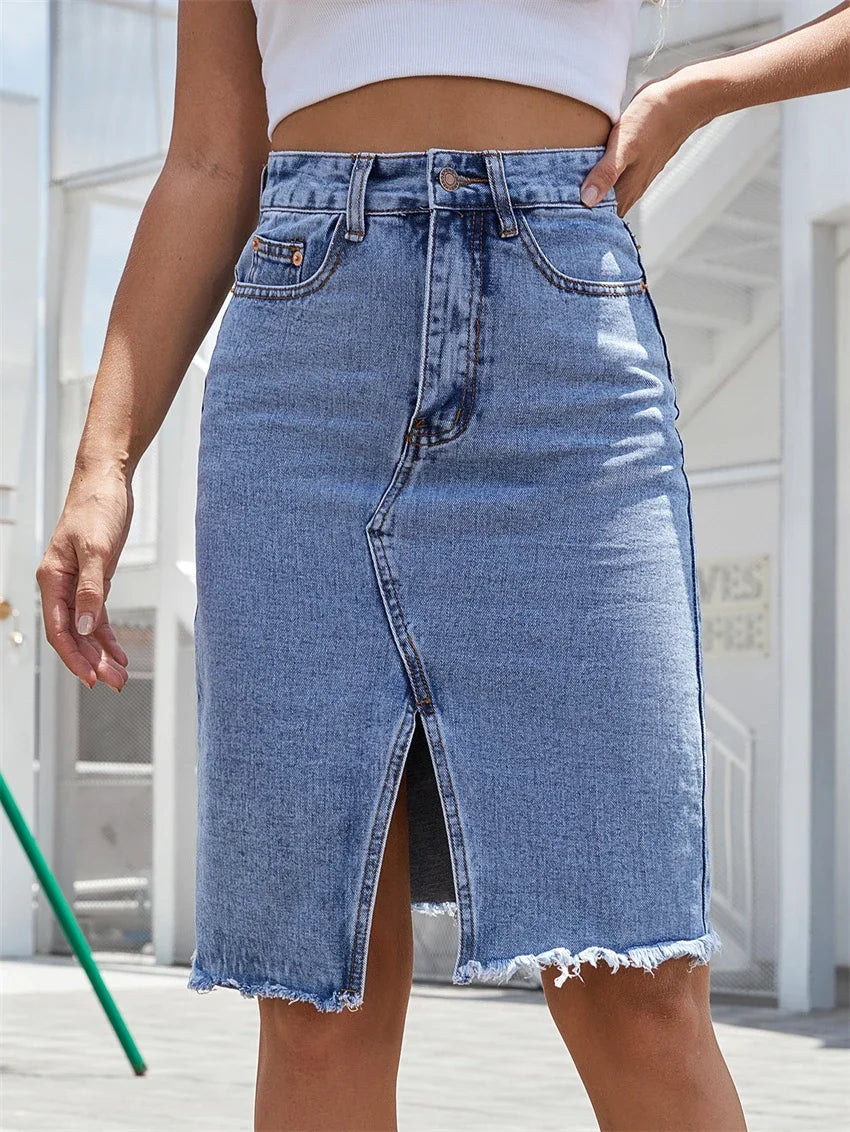 Chic Front Slit Denim Skirt with Pockets