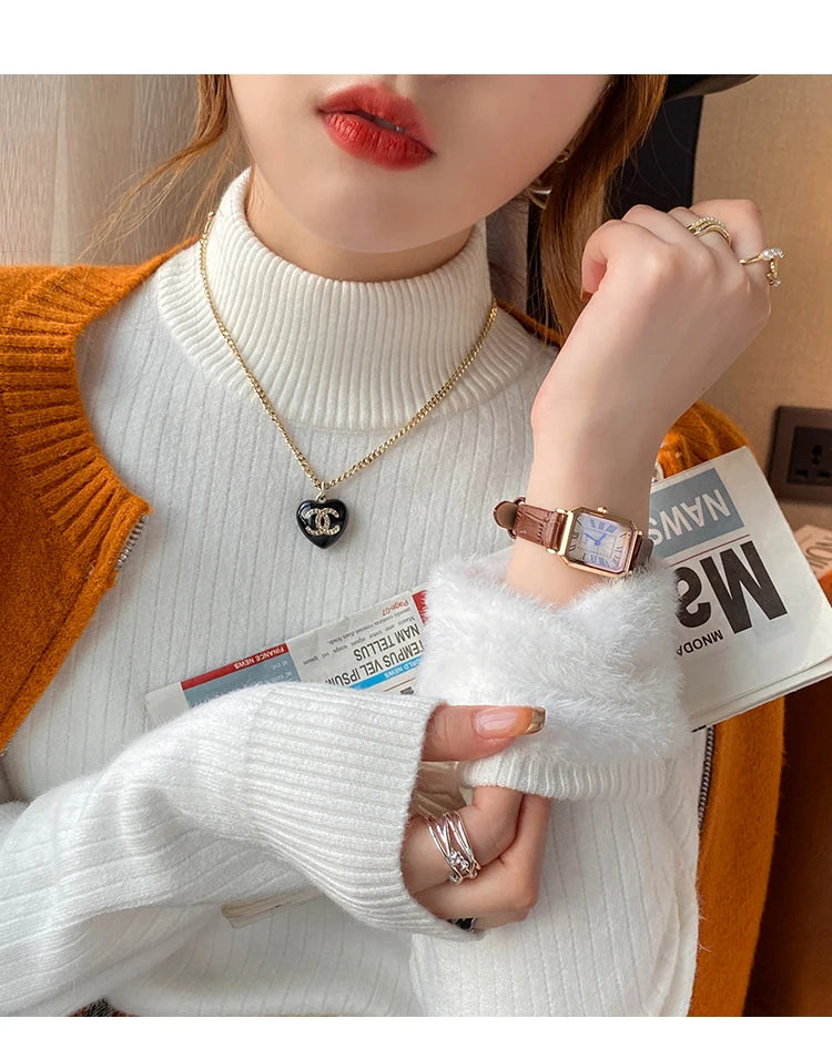 Cozy Velvet-Lined Women's Turtleneck Sweater