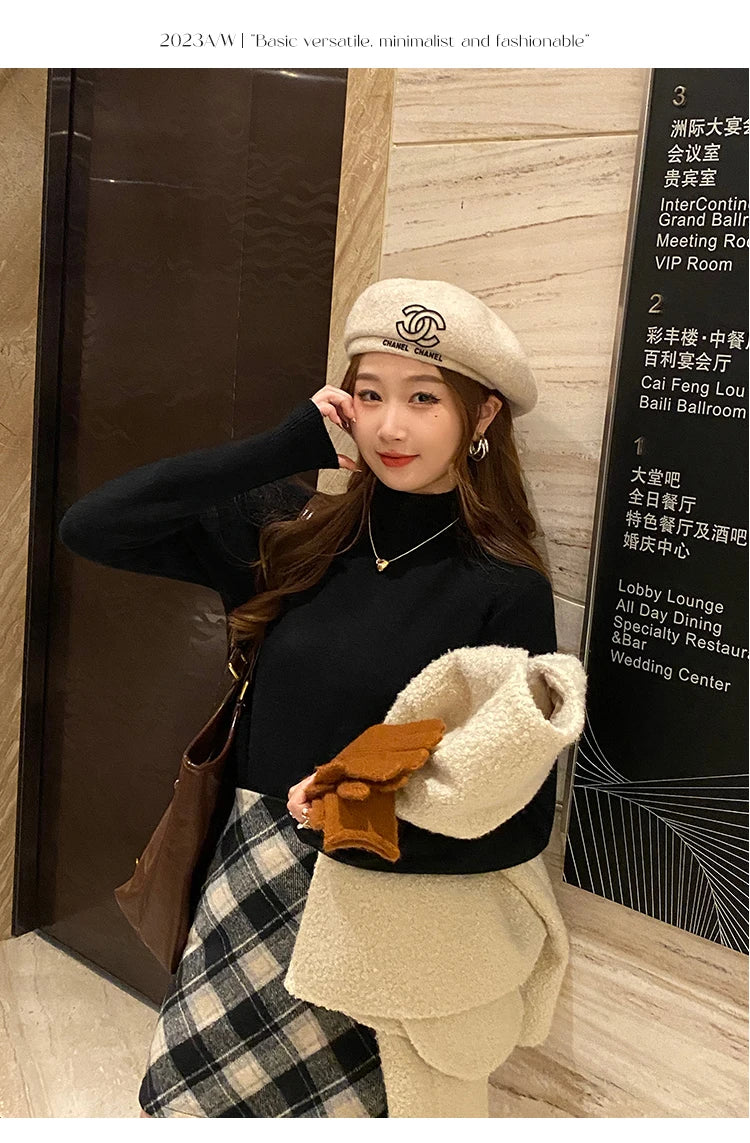 Cozy Velvet-Lined Women's Turtleneck Sweater