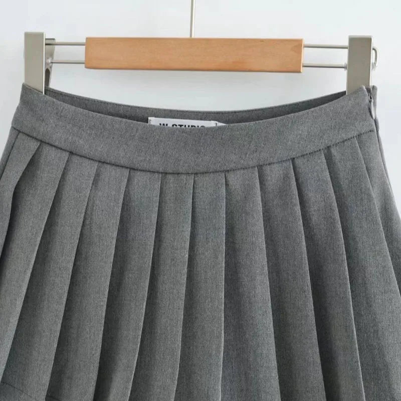 Chic Pleated Mini Skirt - High Waist & Vintage Style