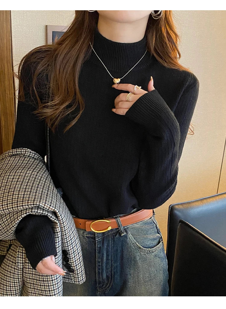 Cozy Velvet-Lined Women's Turtleneck Sweater